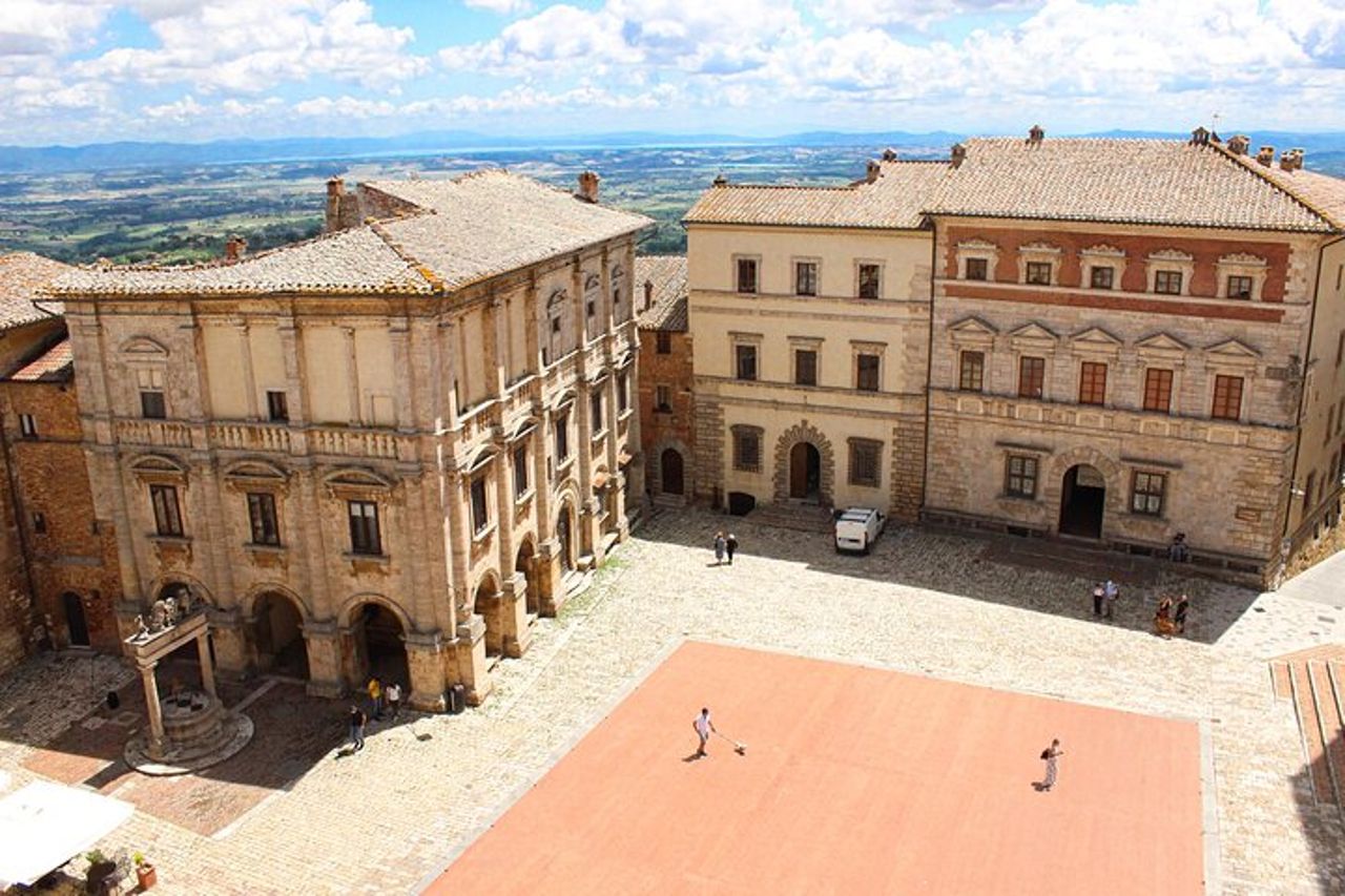 Tour privato a piedi di Montepulciano con degustazione di vino Nobile — 3