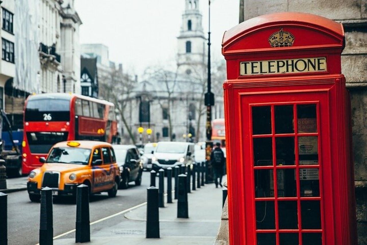 Londra senza folle — 3