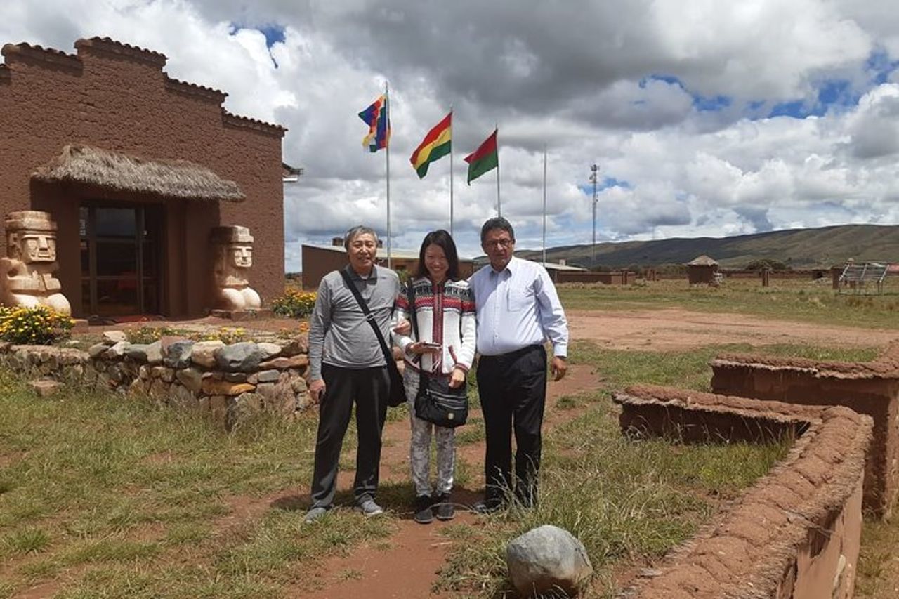 6 giorni di tour privato in Bolivia: La Paz-Uyuni Salt Flats-Lake Titicaca-Tihuanacu — 7