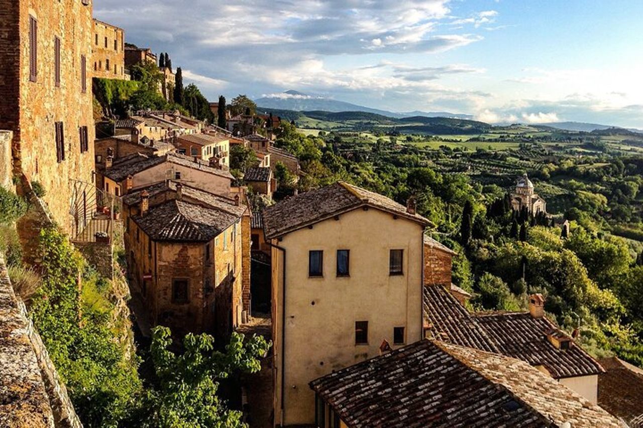 Montepulciano: Visita guidata in cantina e degustazione di vini toscan