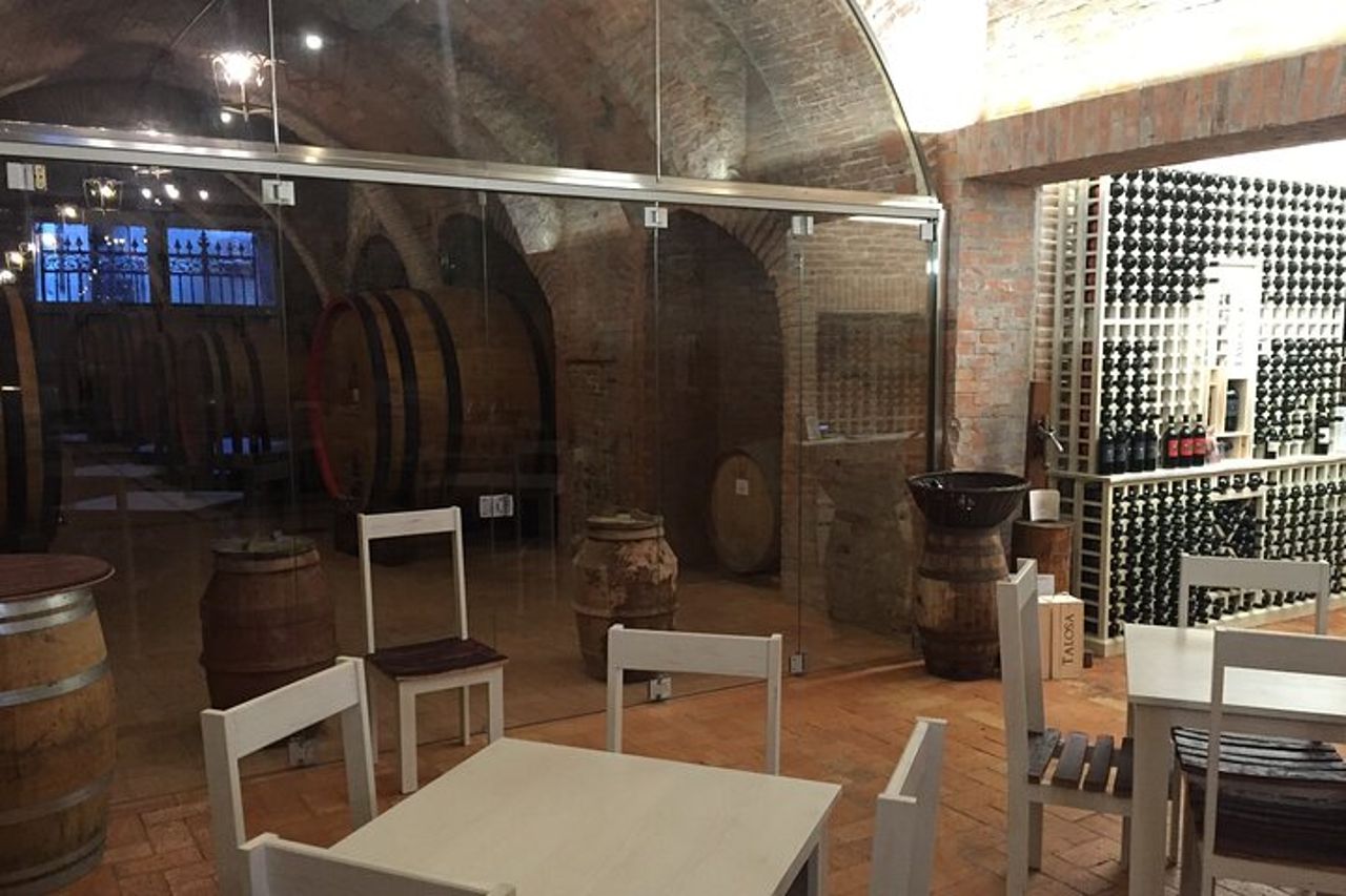 Montepulciano: Visita guidata e degustazione con pranzo in cantina — 4