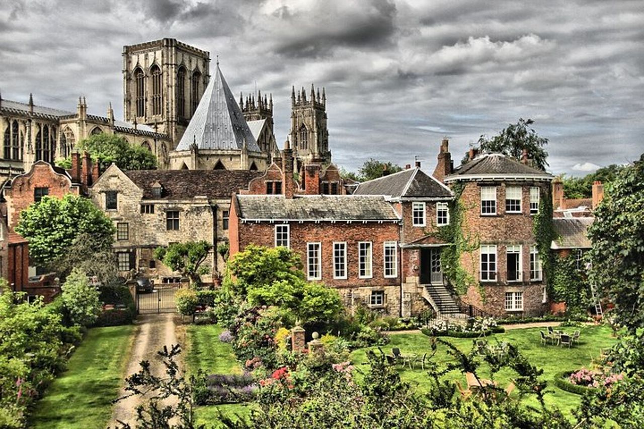 Tour privato a piedi di York con una guida professionale — 5