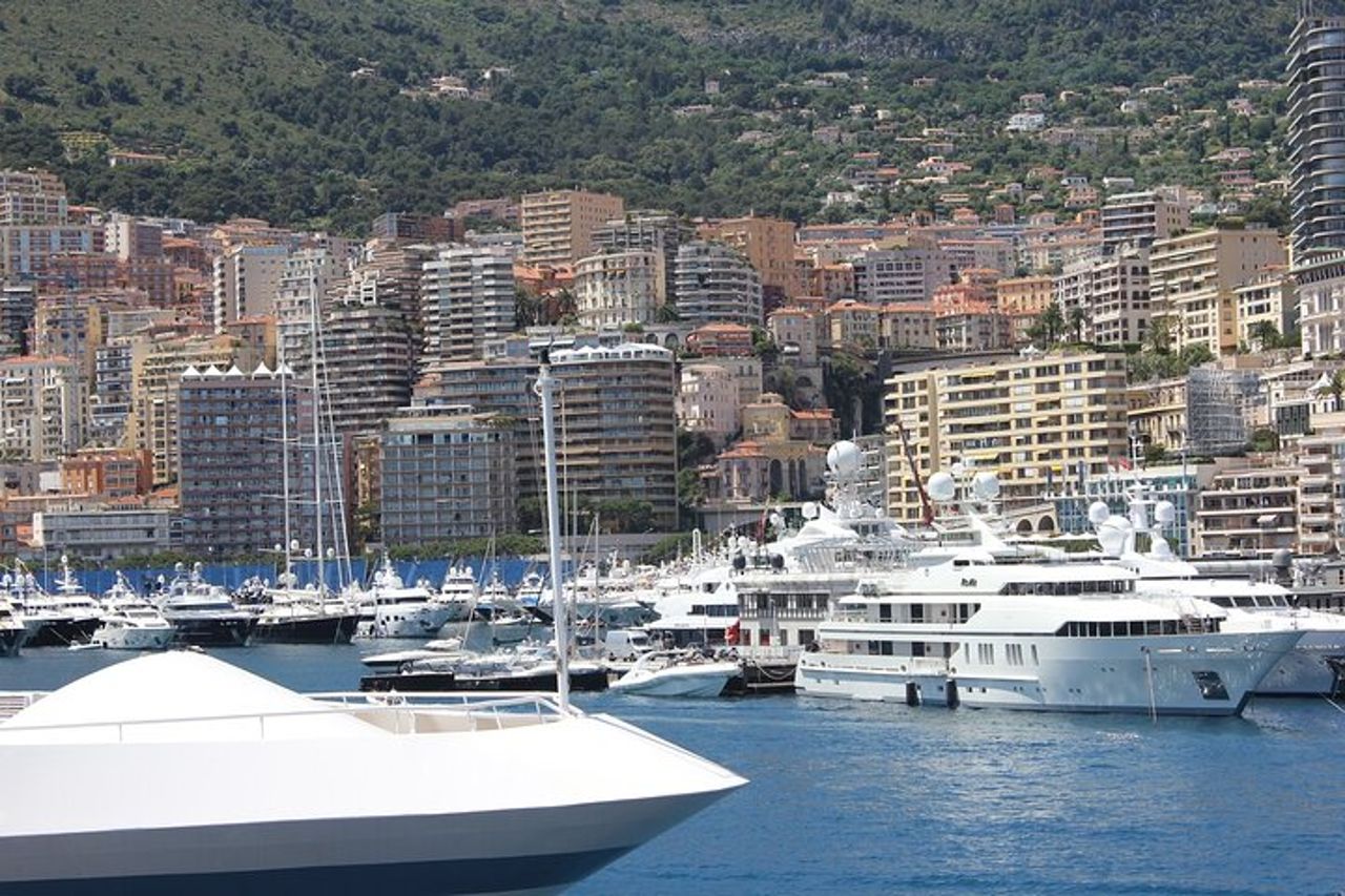 Tour privato a piedi di Monaco con una guida professionale — 3
