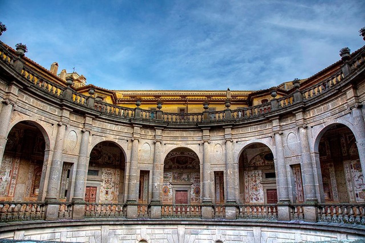 Caprarola: Palazzo Farnese, la fortezza pentagonale –Tour Privato — 4