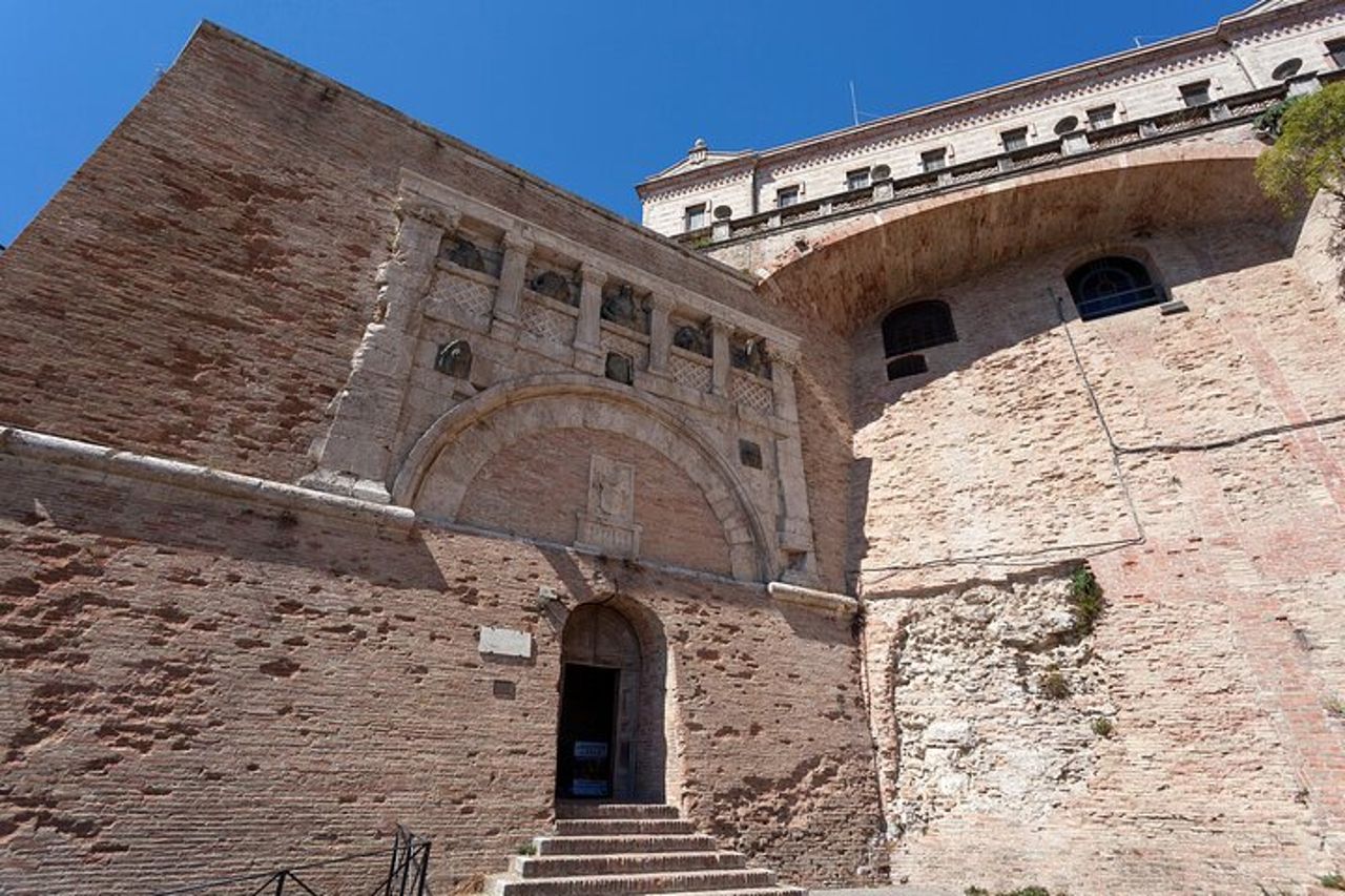 Perugia, dagli Etruschi al Medioevo e al Rinascimento – Tour Privato — 6