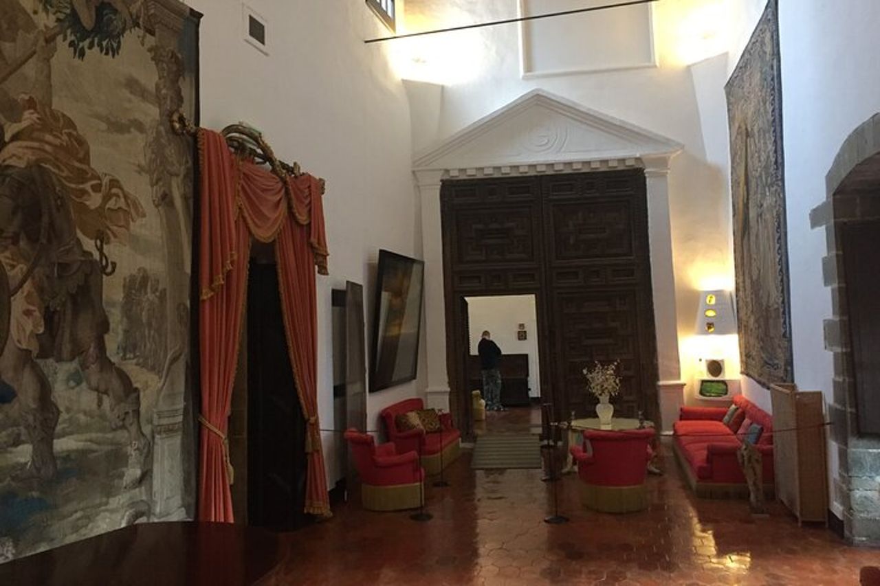 Trasferimento di andata e ritorno: Museo Dalí a Figueres con pranzo (facoltativo) — 4