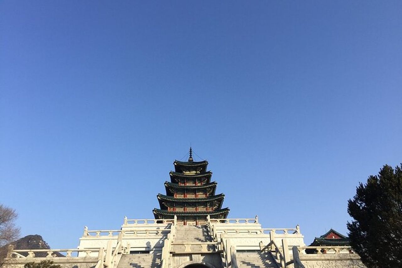 Tour per piccoli gruppi del Palazzo Reale e della città di Seoul (prelievo dall'hotel) — 3