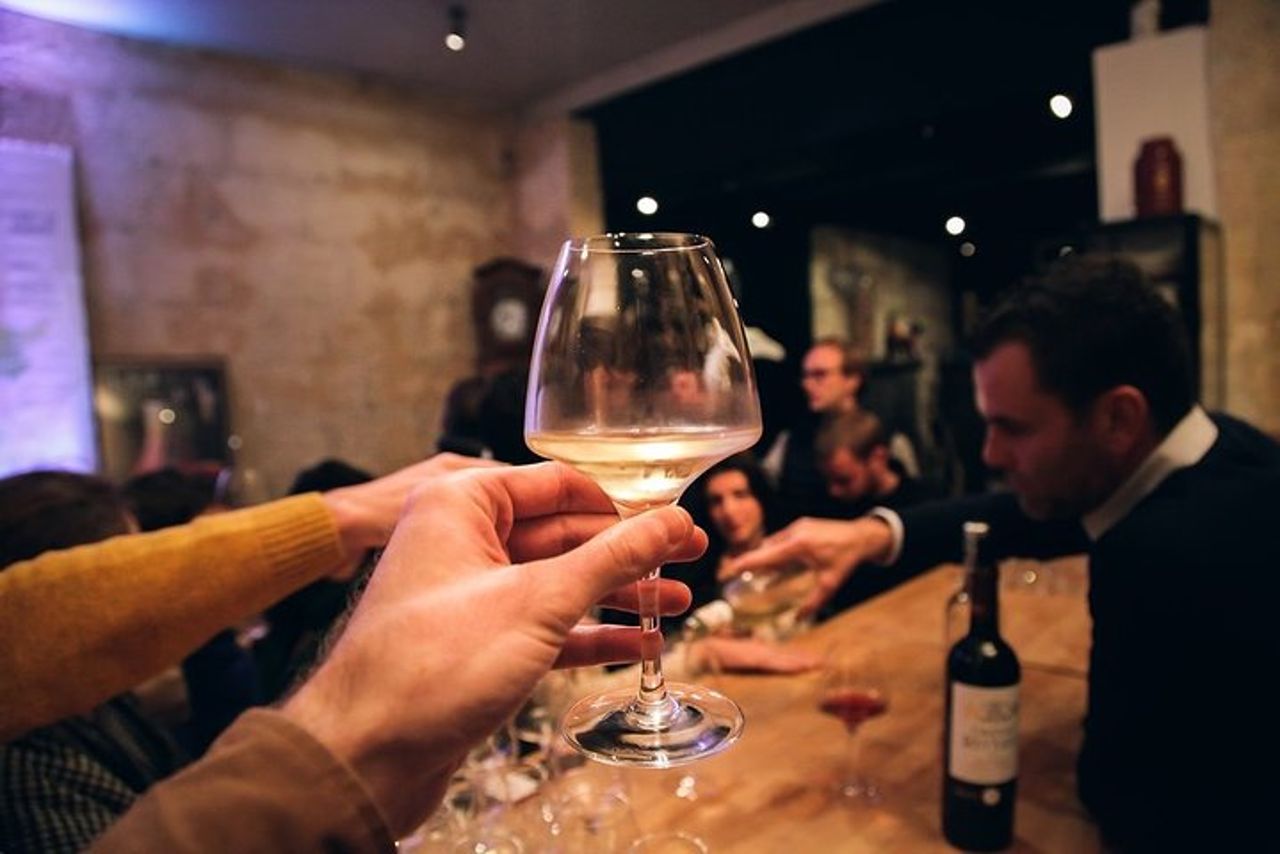 Visita al Museo del vino e del commercio di Bordeaux con degustazione di vini — 4