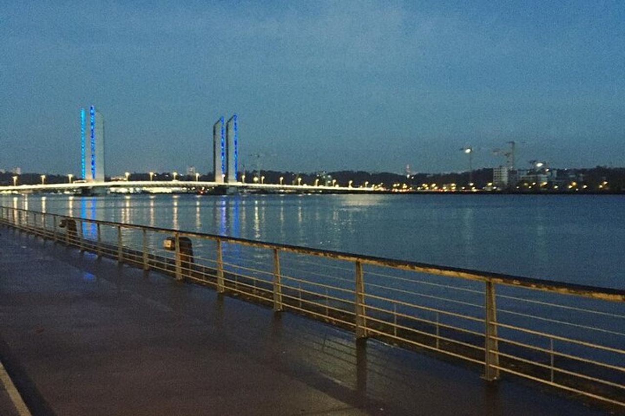 Professionale - Degustazione di vini e formaggi di Bordeaux con un tour a piedi — 5