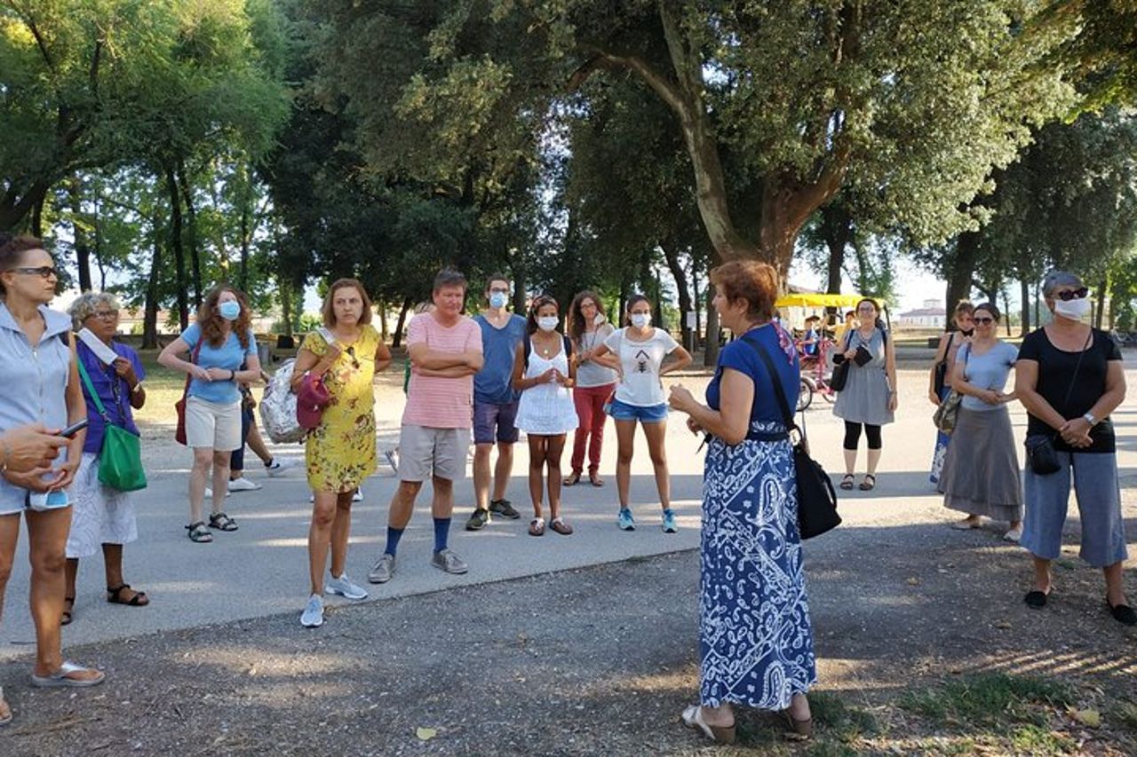 Visita guidata a Lucca : ITALIANO o Inglese (2 guide) — 4