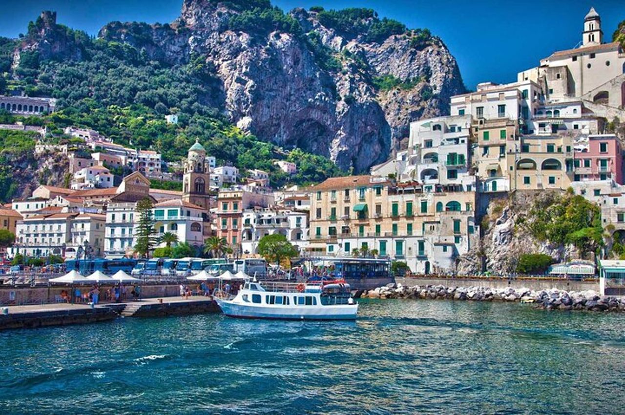 Esperienza di un'intera giornata in Costiera Amalfitana da Sorrento, Napoli o Salerno — 4
