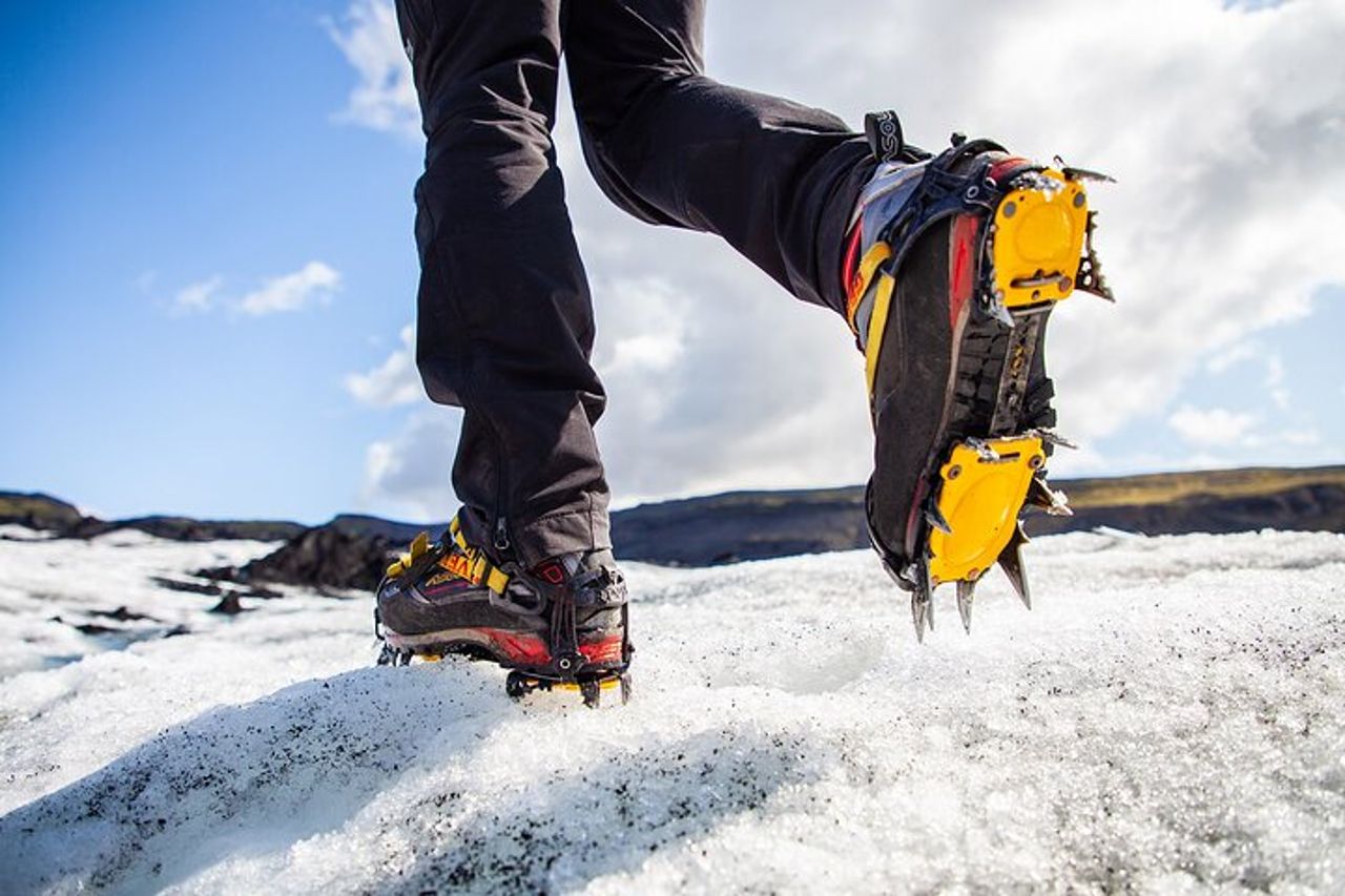 Sólheimajökull Glacier Hike – Avventura in un piccolo gruppo — 2