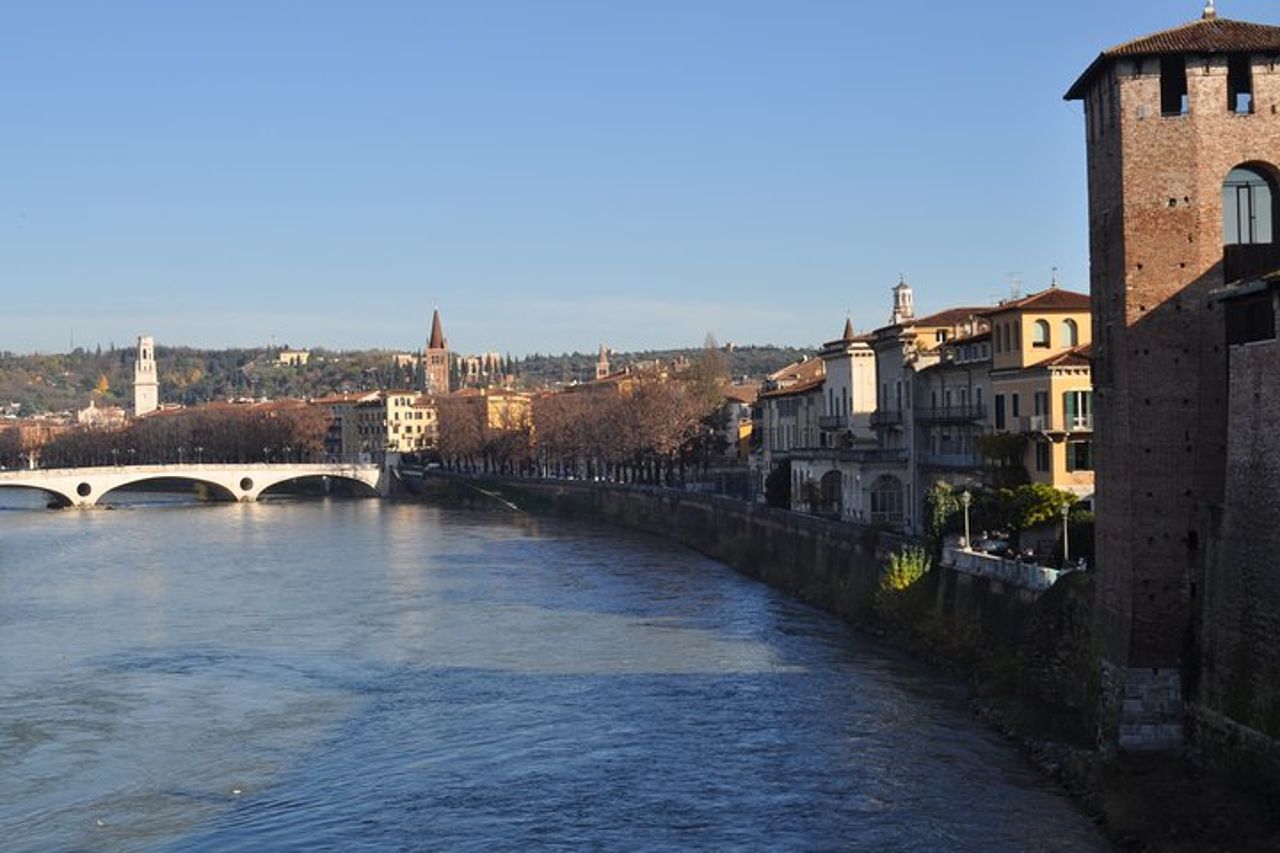 Tour alla scoperta della Storia Unica di Verona, la Città d'Arte — 3