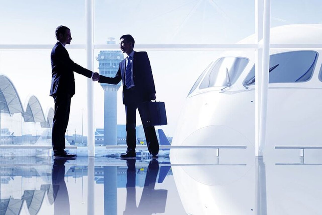Fast Track (arrivo rapido) e trasferimento GRATUITO in hotel/Airbnb