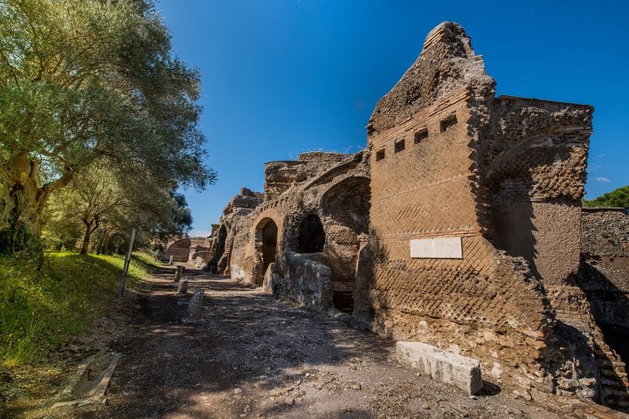 Tivoli Villa D’Este e Villa Adriana Tour privato con pranzo — 6