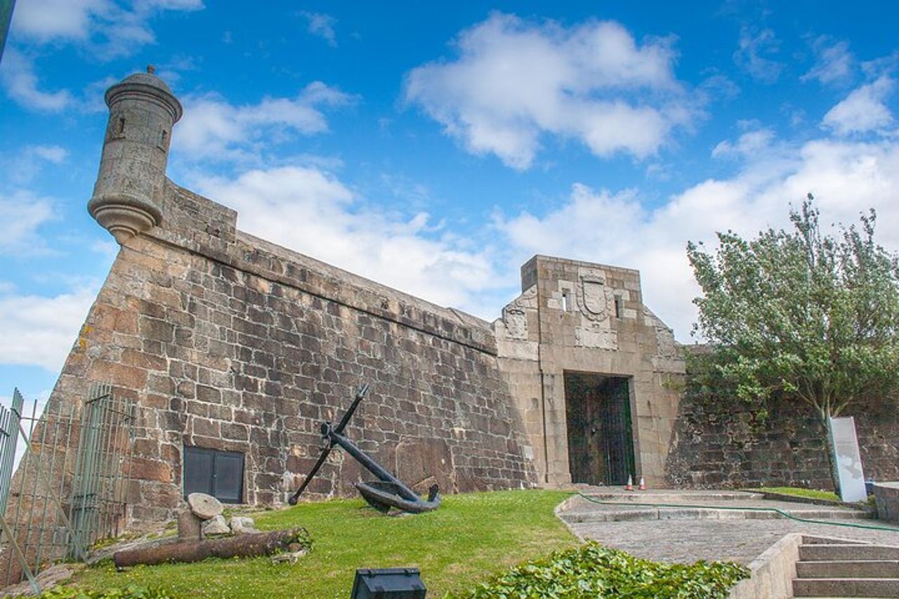 Tour guidato privato di mezza giornata di La Coruña — 8