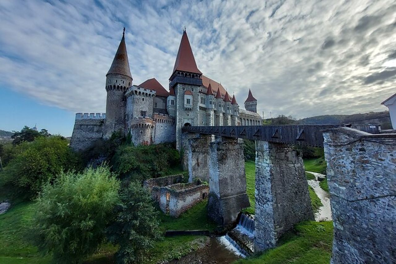Tour Esclusivo: Castello Corvin, Alba Iulia e borghi tradizionali di Sibiu — 2