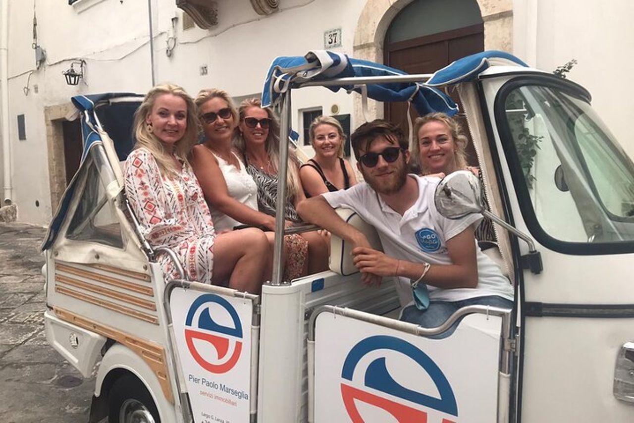Tour Privato del Borgo Medievale di Ostuni in Tuk Tuk — 9