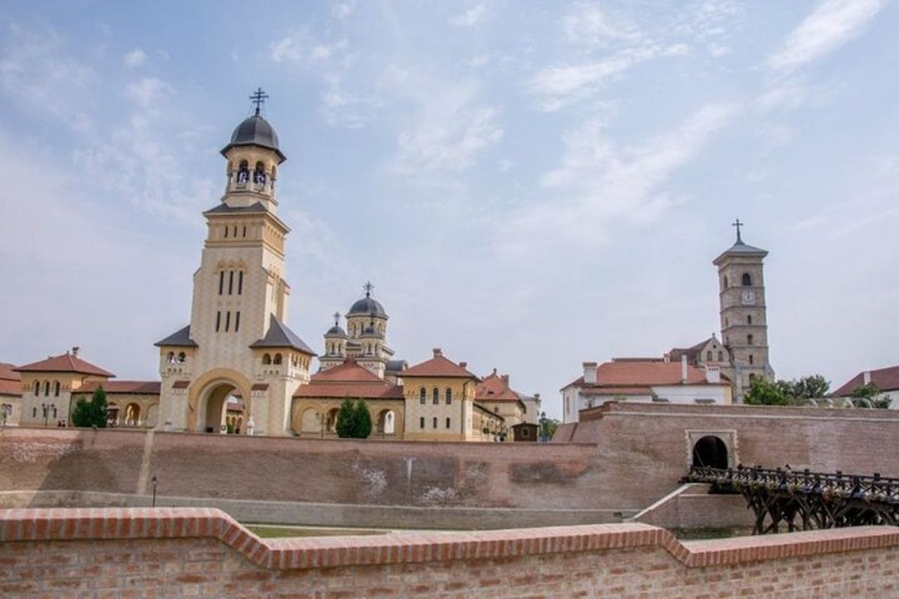 Visita al castello di Corvin a Hunedoara e Alba Iulia — 9