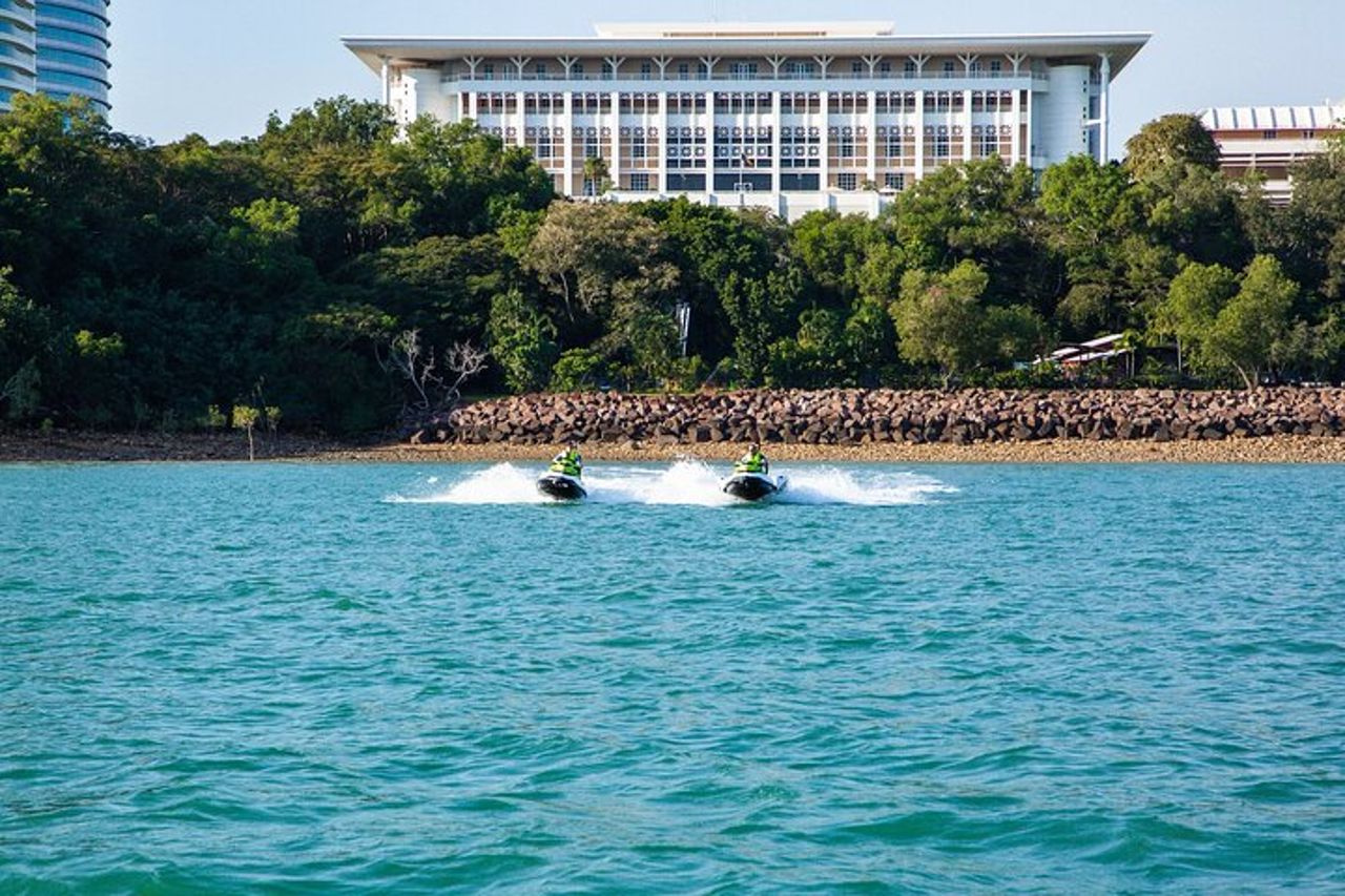 75 minuti Die Another Day Jet Skiing a Darwin — 6