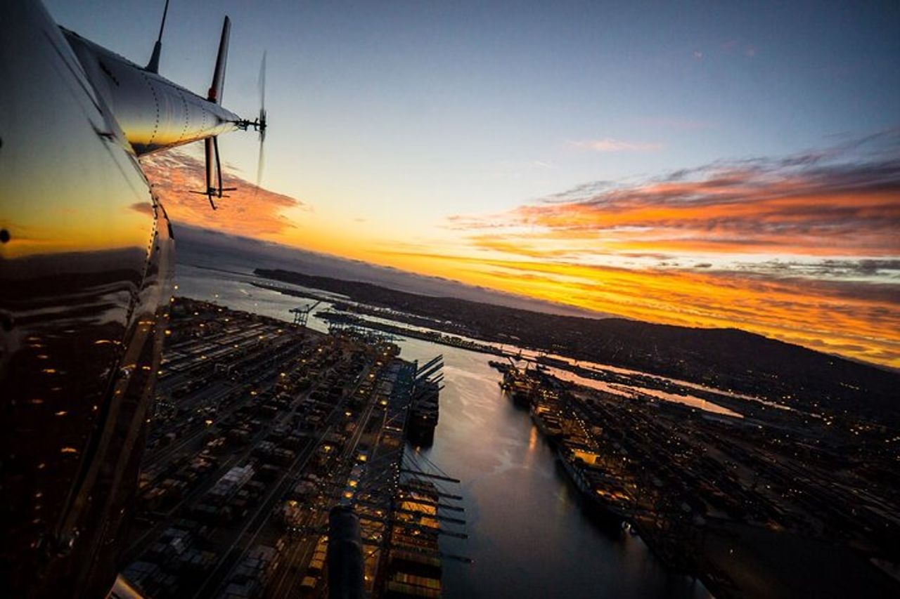 Tour privato in elicottero su Long Beach: vedi Catalina, Queen Mary
