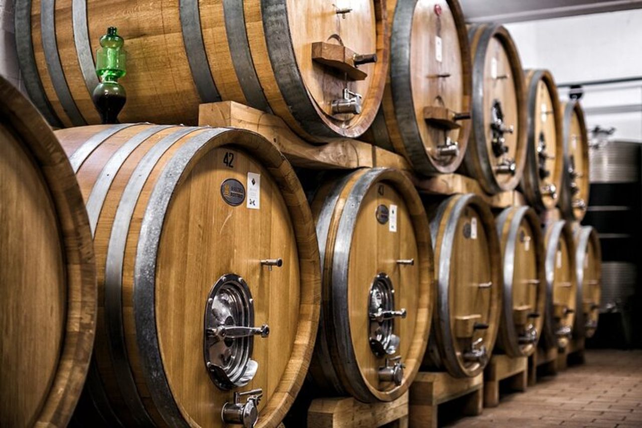 Visita Guidata in Cantina con Degustazione Privata a Montefalco — 8