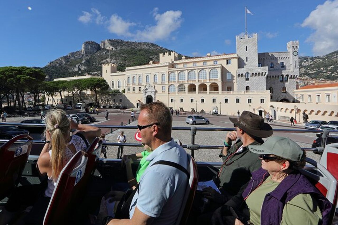 Tour in autobus turistico Hop on Hop Off di Monaco — 7