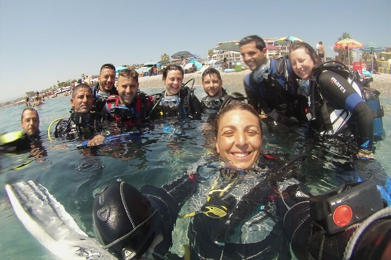 Prova le immersioni subacquee in Calabria, Italia — 4