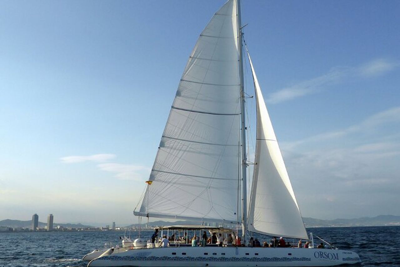 Barcellona Skyline Vela — 8
