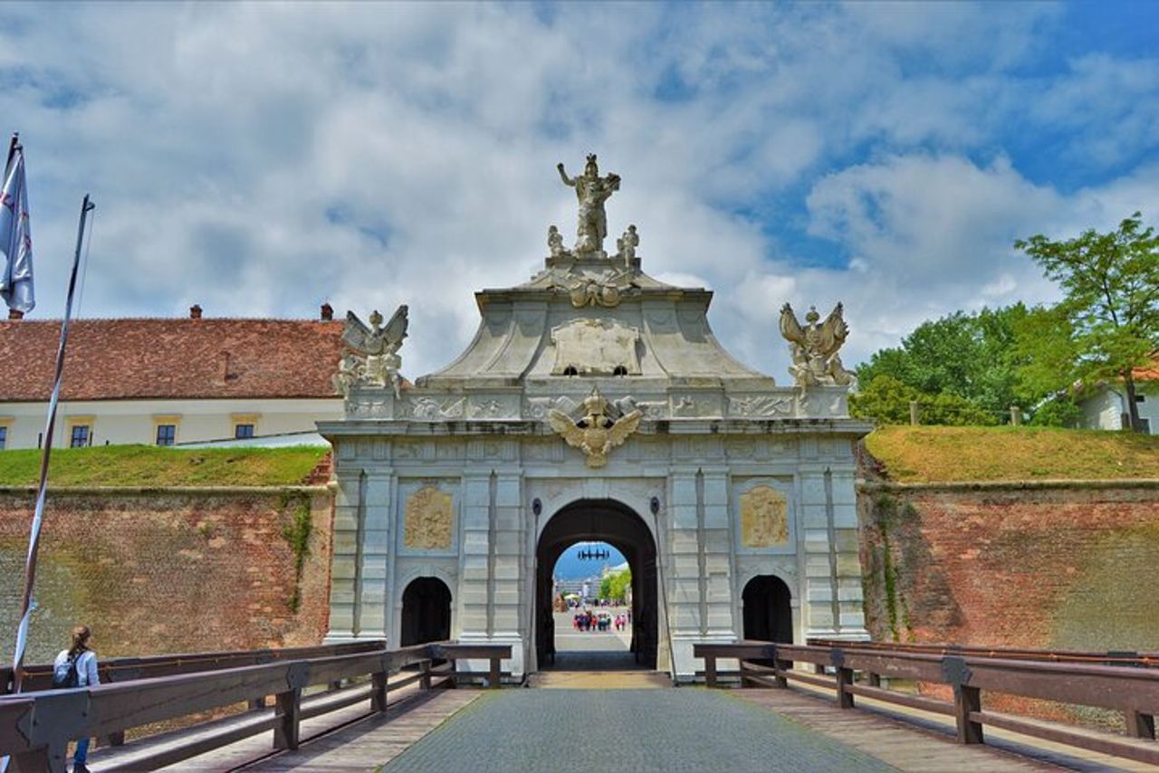 Tour Esclusivo: Castello Corvin, Alba Iulia e borghi tradizionali di Sibiu — 6