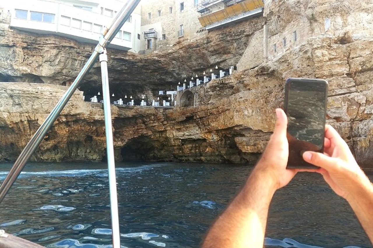 Le Grotte Marine di Polignano a Mare in Barca — 3
