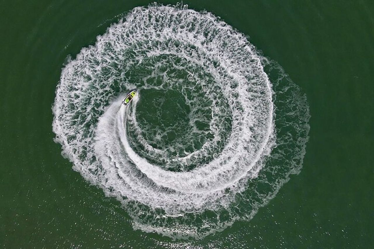 75 minuti Die Another Day Jet Skiing a Darwin