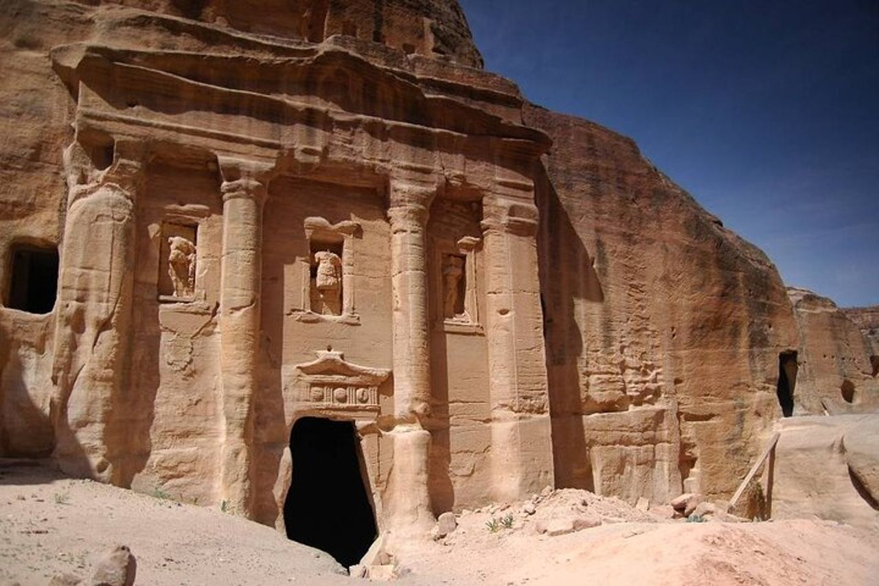 Tour privato di un giorno di Petra Sightseeing dal porto di Aqaba — 3