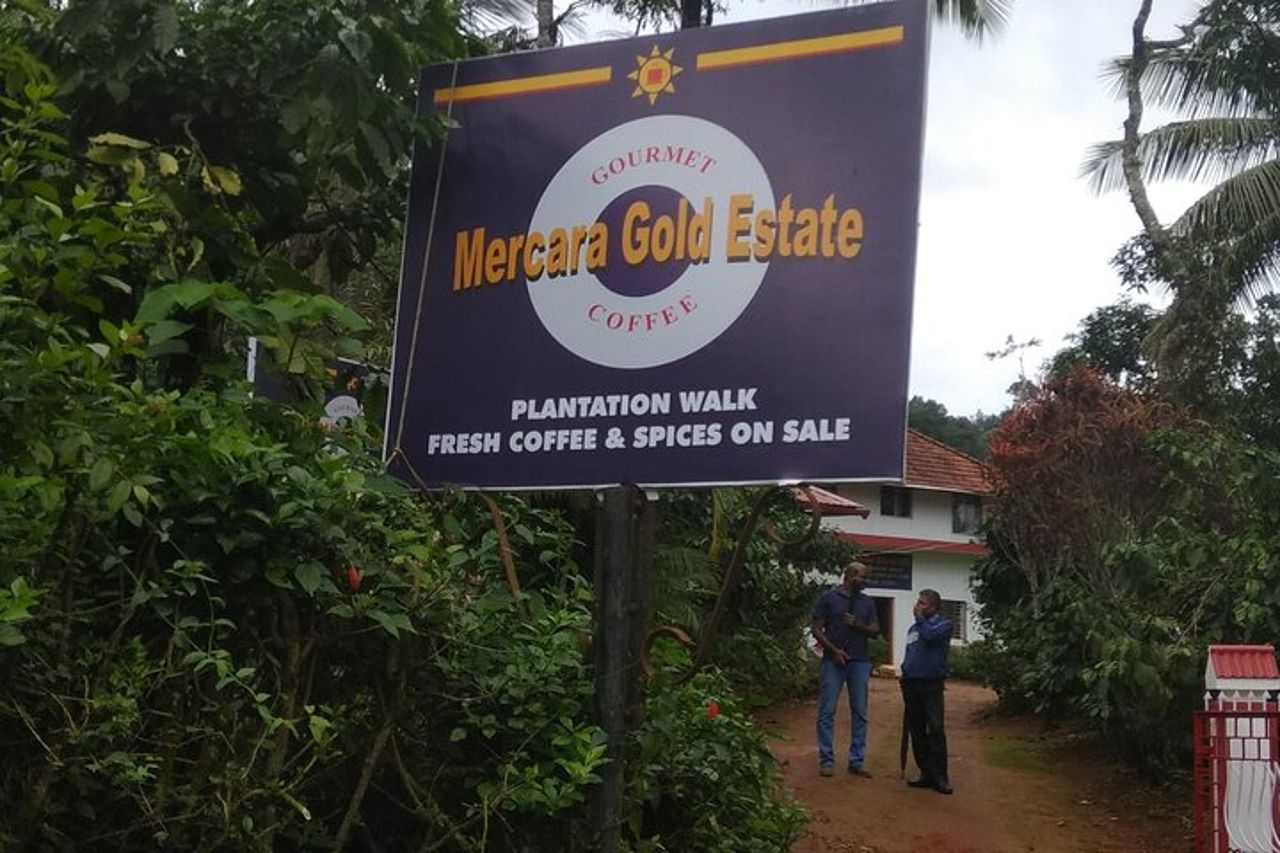 Tour della tenuta del caffè e delle spezie Mercara Gold Coorg