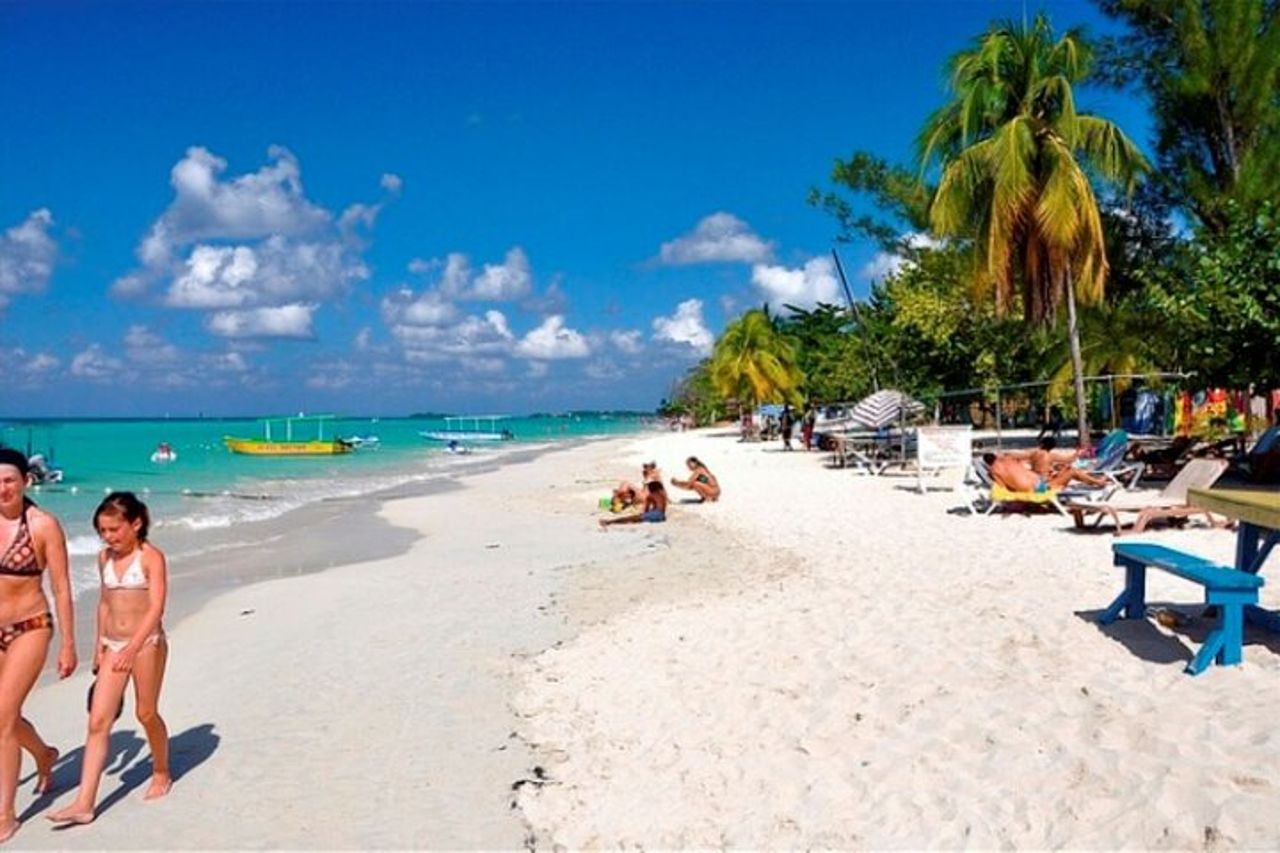 Gita giornaliera privata a Negril a Seven Miles Beach e Rick's Cafe da Falmouth — 2