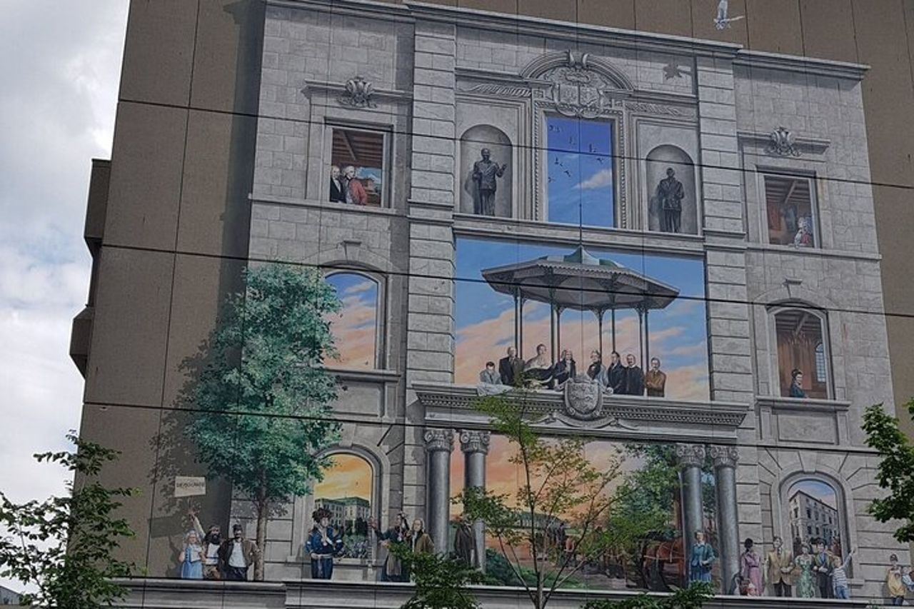 Tour a piedi autoguidato di Québec City e caccia al tesoro