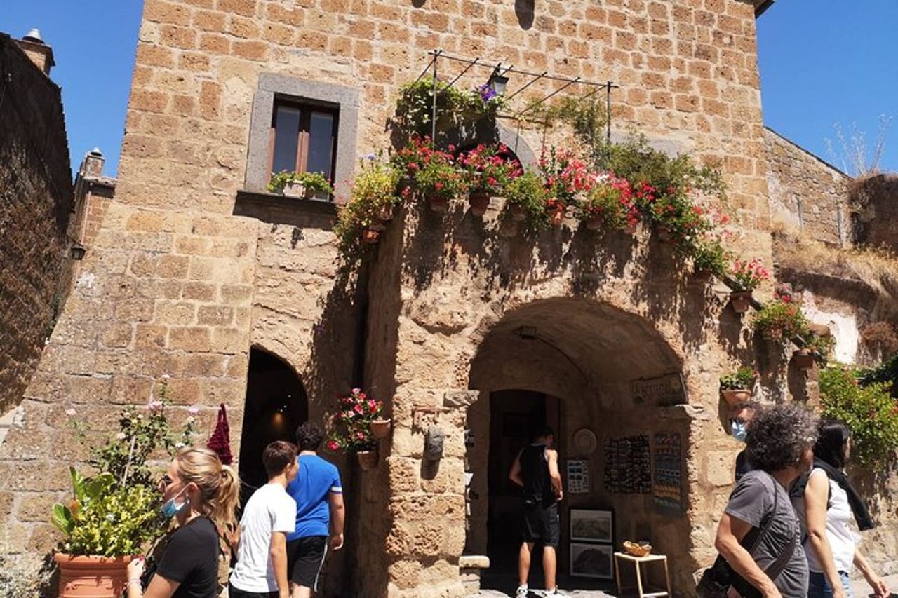 E-bike Experience Piccolo Gruppo da Orvieto a Civita con Pranzo — 5
