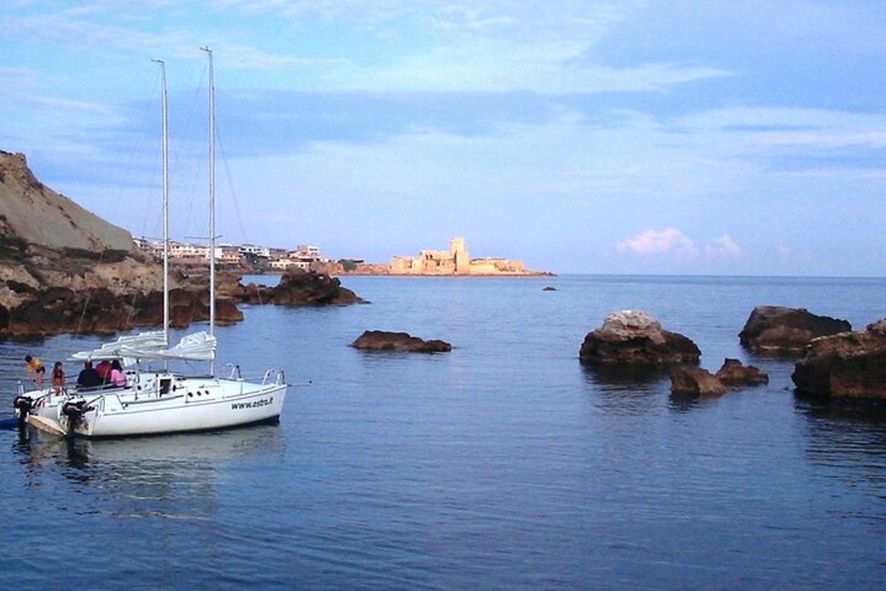 Escursione di Mezza Giornata in Barca a Vela — 5