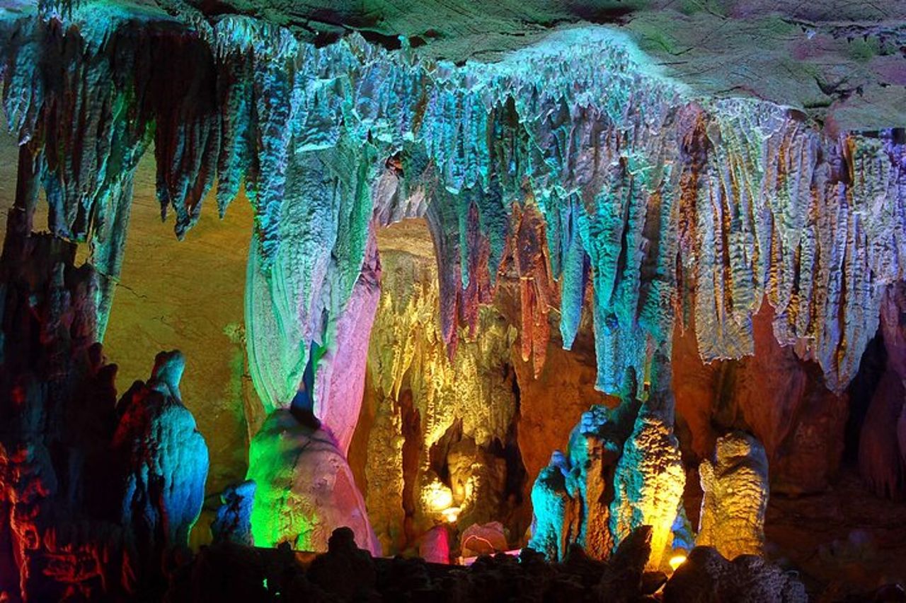 Tour privato: villaggio di Daxu e grotta della corona lungo il fiume Li — 5
