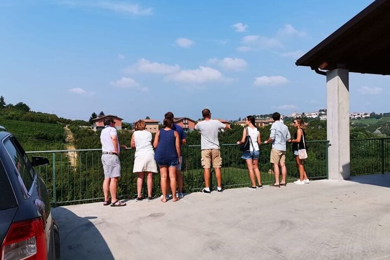 Barolo & Barbaresco Wine Experience con un Vignaiolo Locale / Asti — 3