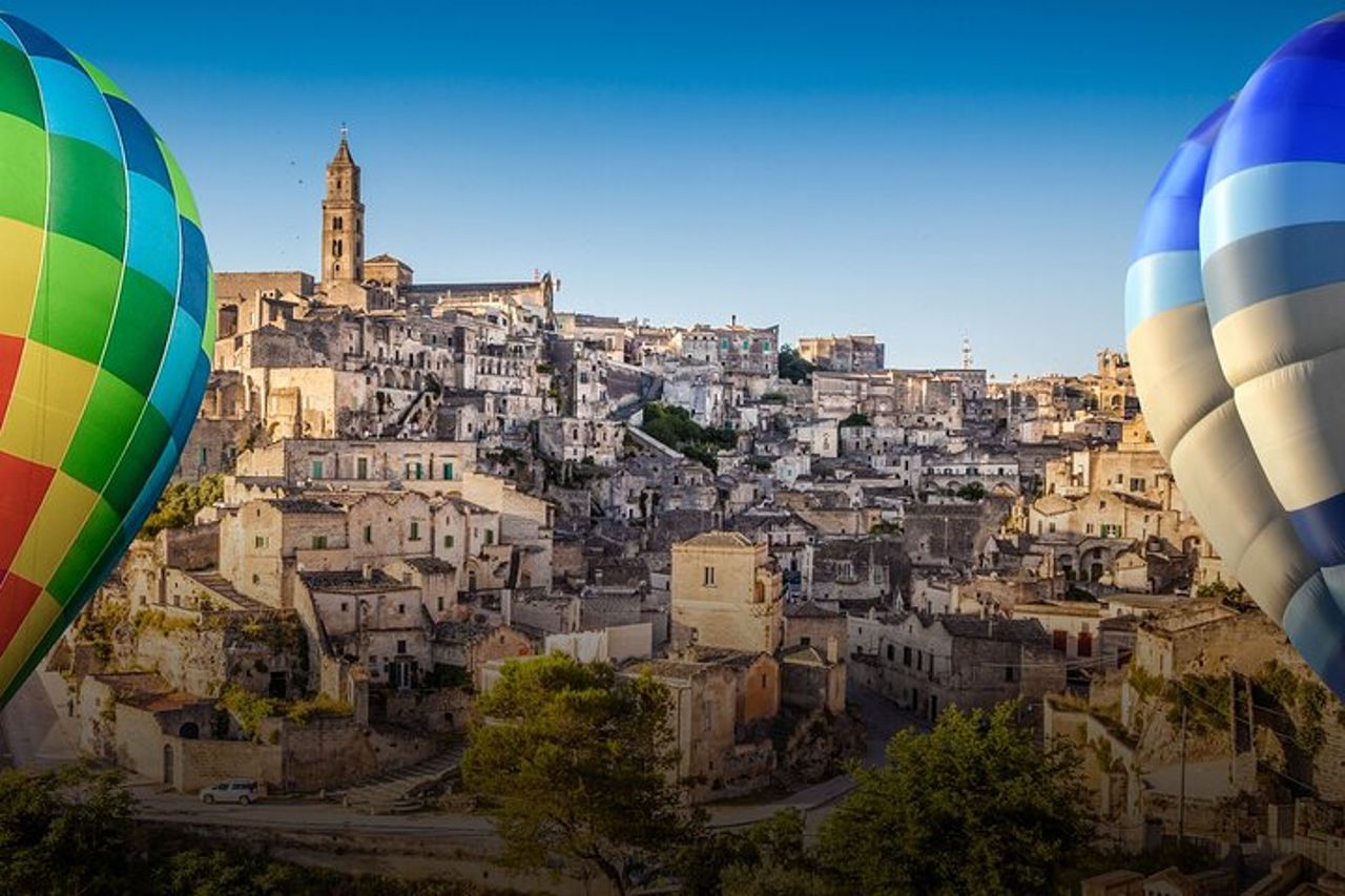 Volo in Mongolfiera Matera per Piccoli Gruppi