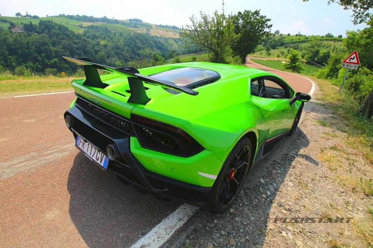PUSHSTART LAMBORGHINI HURACAN PERFORMANTE-Test Drive Maranello — 4