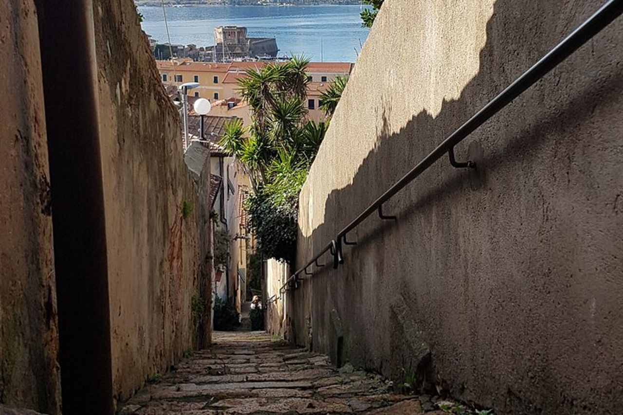 Tour a piedi di Portoferraio con guida 2 ore — 8