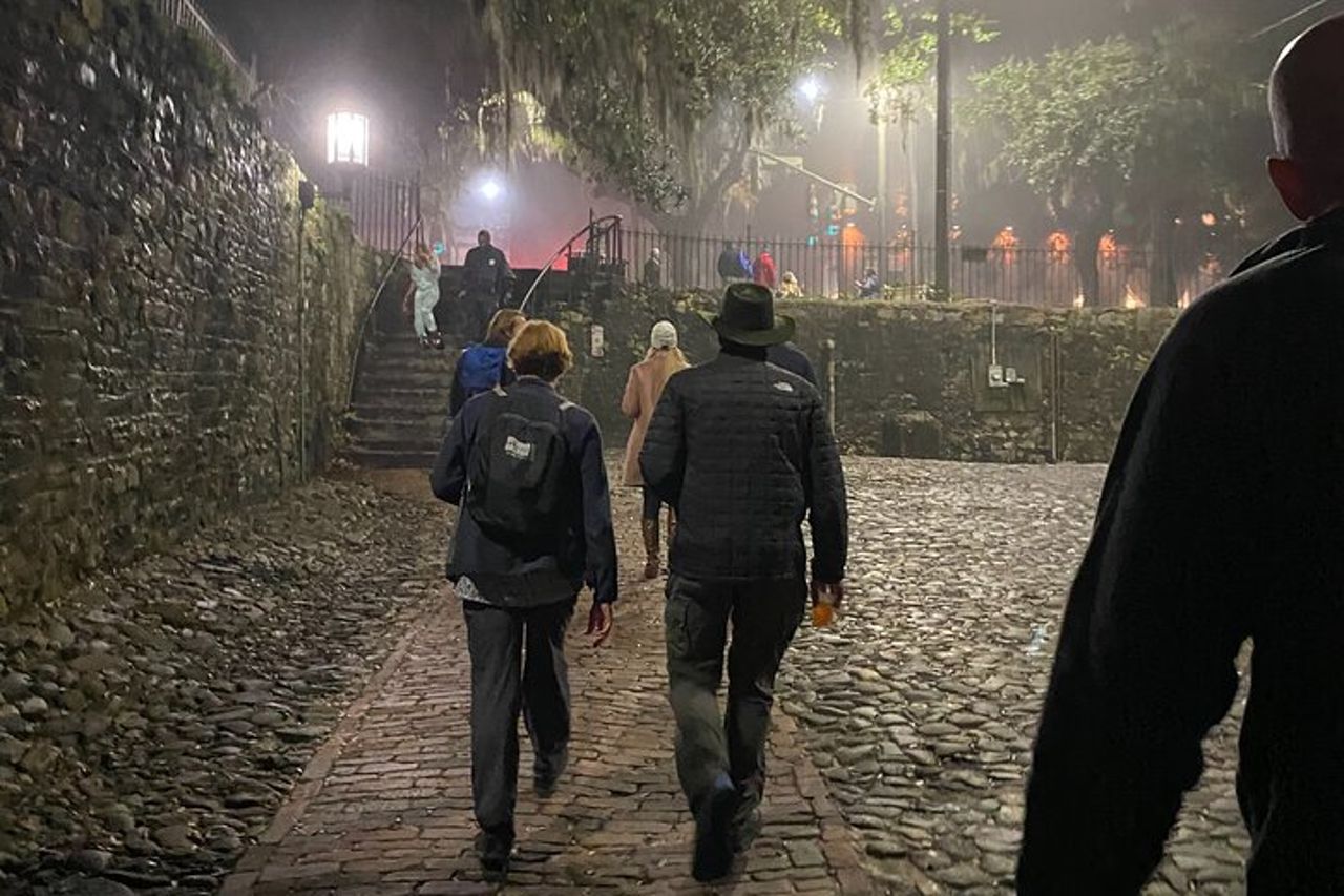 Tour dei fantasmi di Savannah per adulti TUTTE le bevande alcoliche incluse