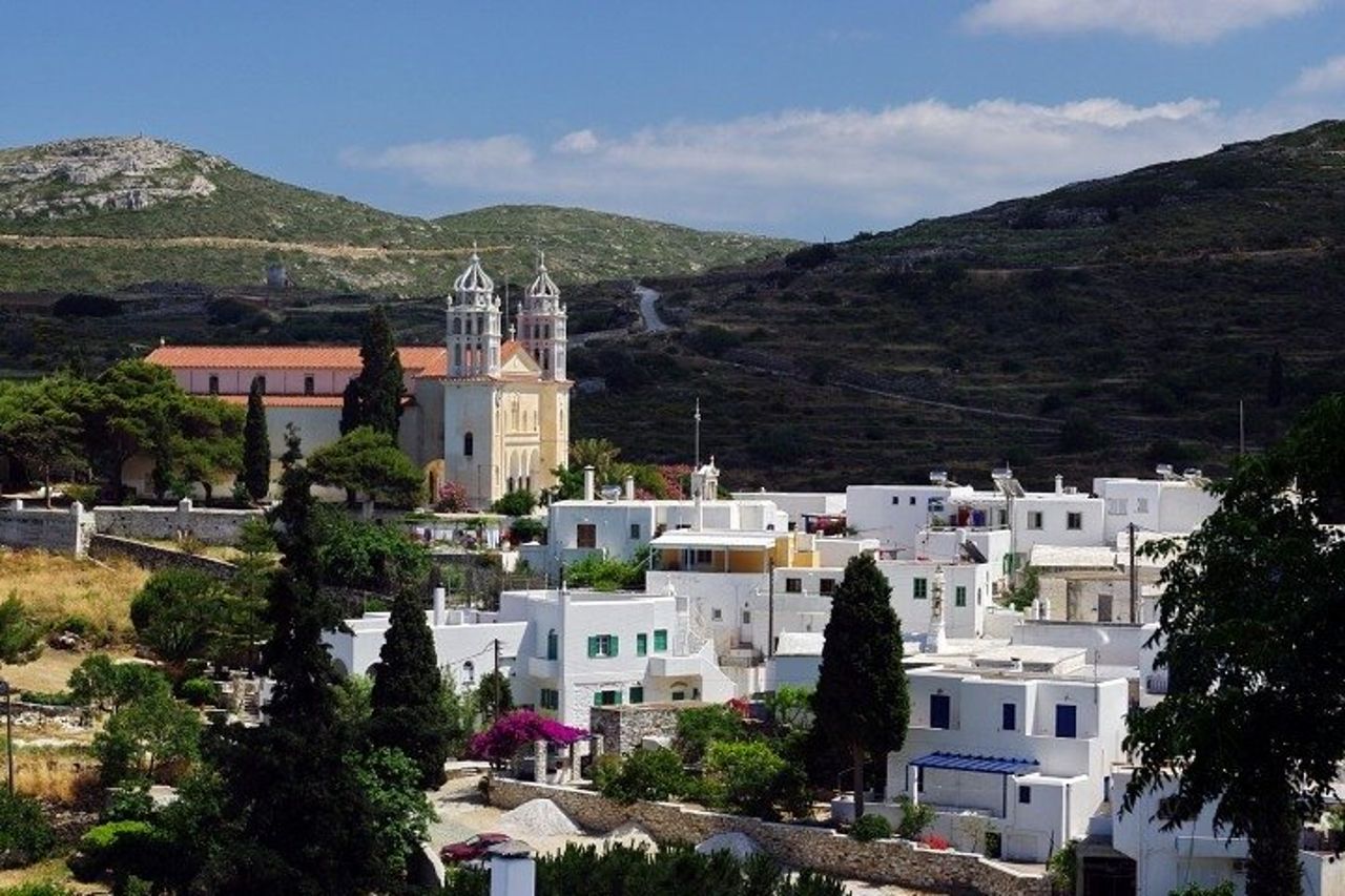 Tour guidato di scoperta di Paros e Antiparos di un'intera giornata in Inglese — 8