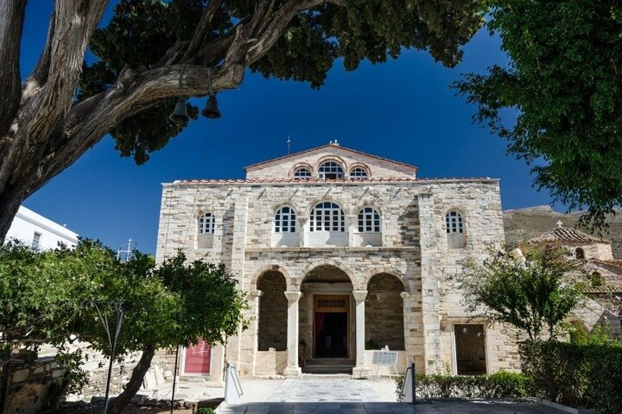 Tour guidato di scoperta di Paros e Antiparos di un'intera giornata in Inglese — 2