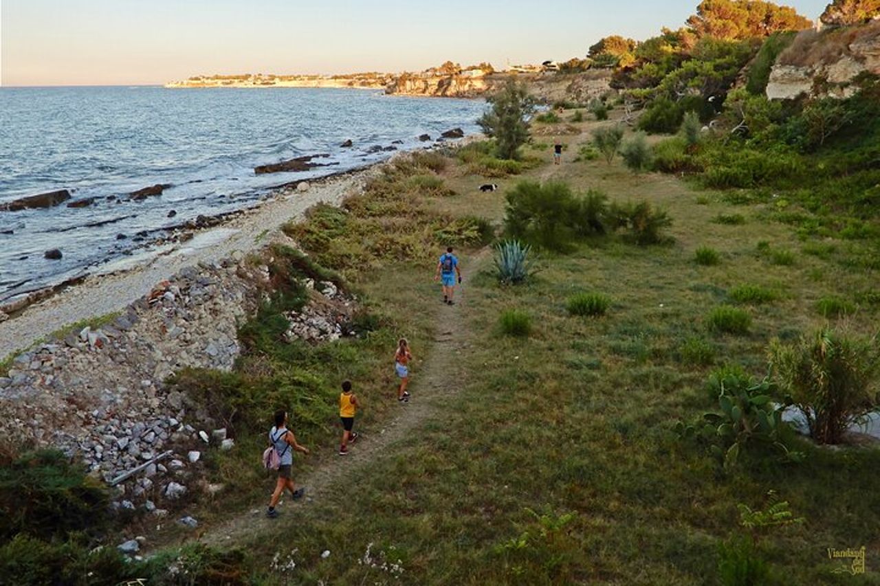 Il Sentiero delle Falesie: Torre Olivieri e la Baia del Gruccione — 2