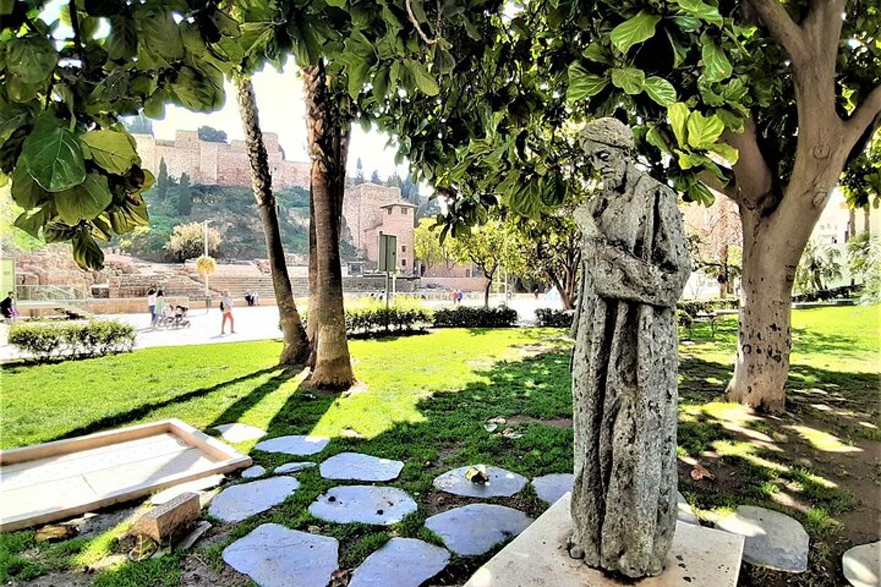 Tour privato di un giorno a Malaga con hotel o ritiro a terra da Marbella — 9