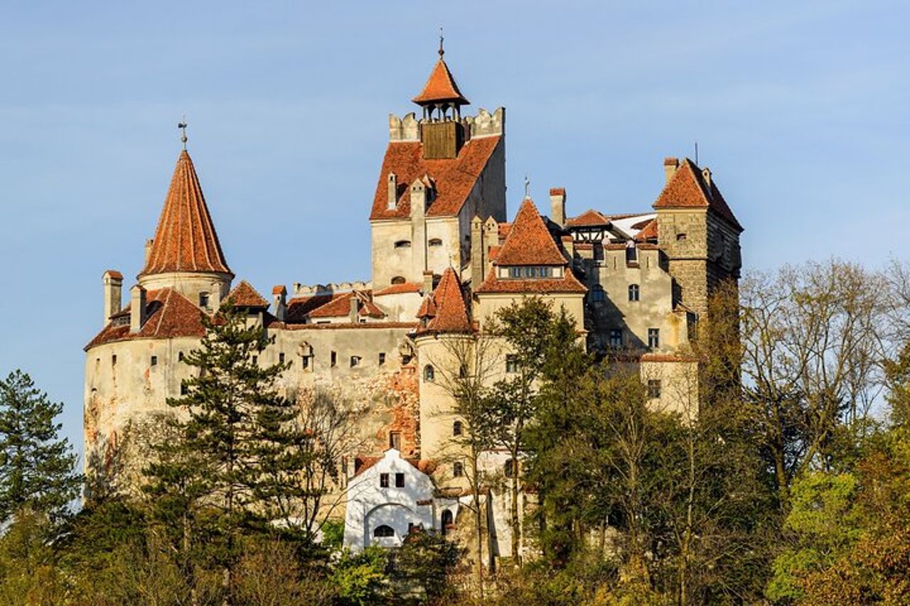 Tour privato after-hour del castello di Bran per 2 con degustazione di vini