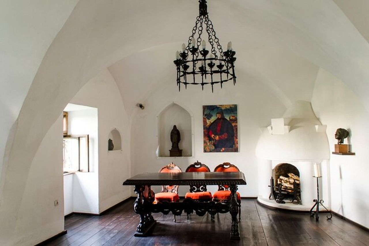 Tour privato after-hour del castello di Bran per 2 con degustazione di vini — 4